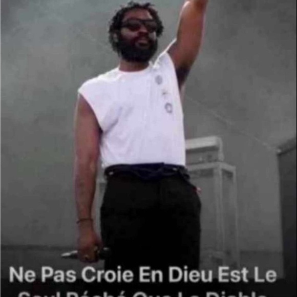 Meet your Posher, Oumar - Picture 1 of 1